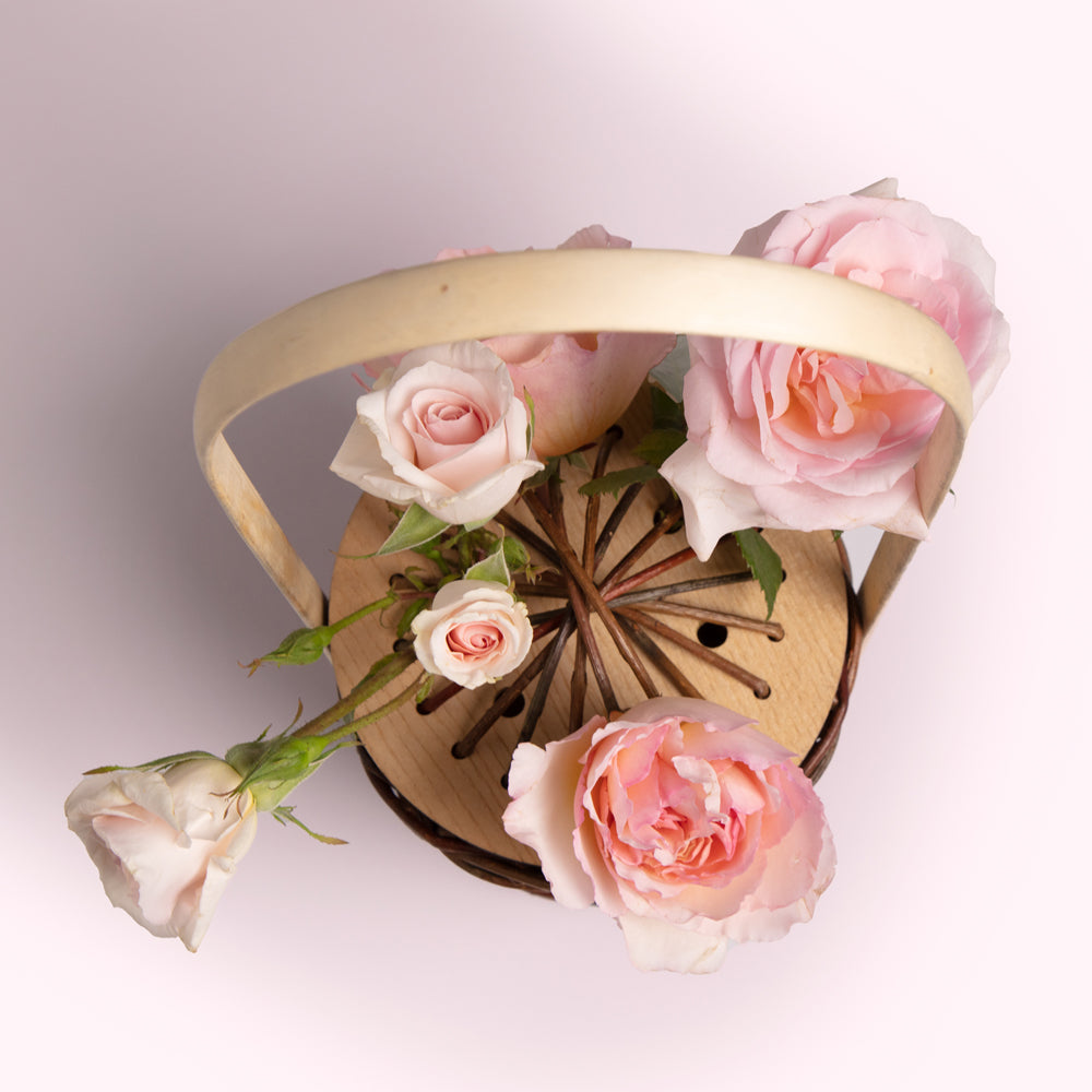 THE LIVING ROSE BASKET