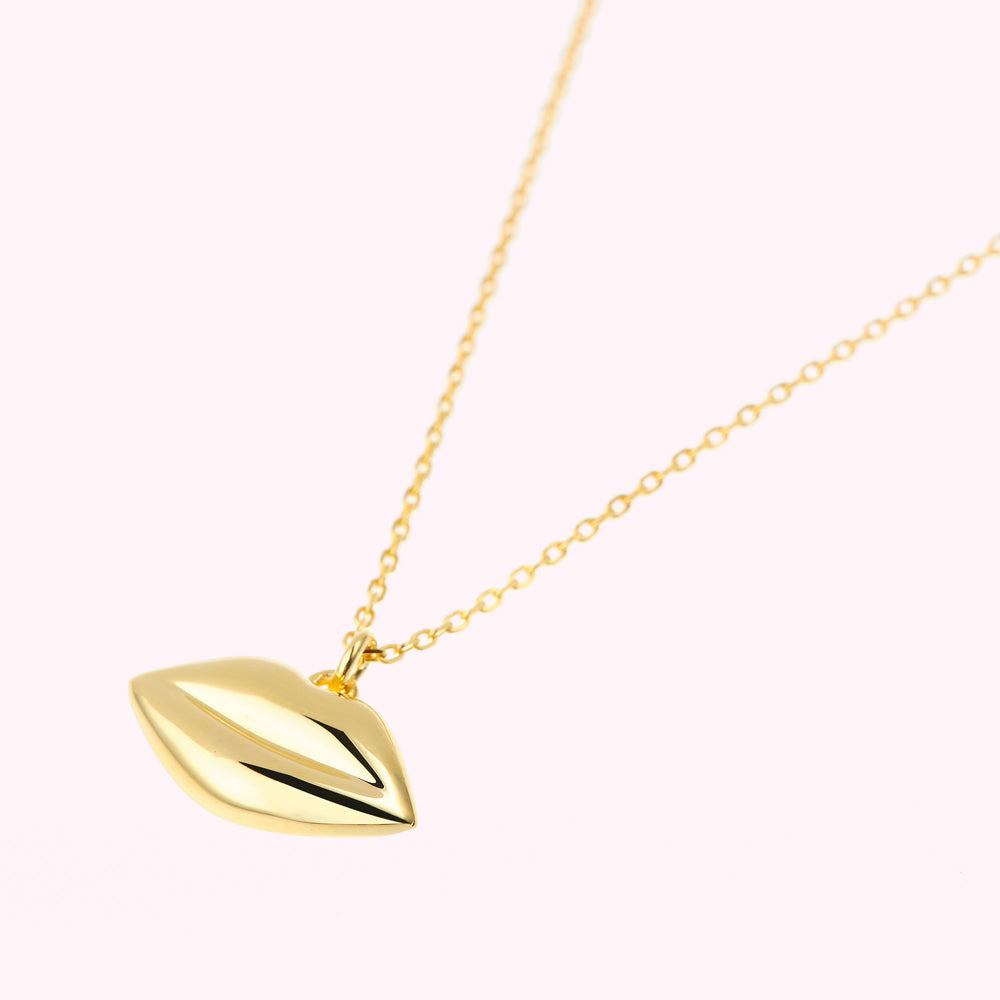 GOLD LUNA LIP PENDANT NECKLACE